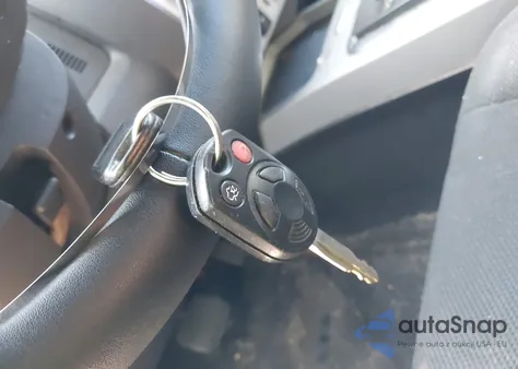 2009 Ford Escape Xlt z USA, uszkodzony, nr VIN 1FMCU03789KC48309